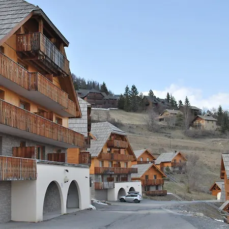 4 Personnes Avec Balcon Et Parking A Pra Loup 1500 - Fr-1-504-229 Lägenhet